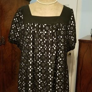 Square neck short sleeve blouse